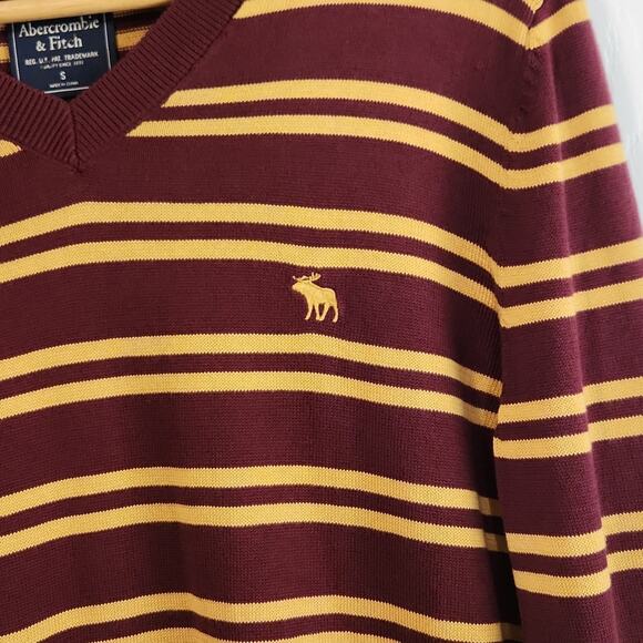 Abercrombie & Fitch Men's Burgundy & Gold Pima Cotton Long Sleeve Sweater SM Y2K - Picture 4 of 9